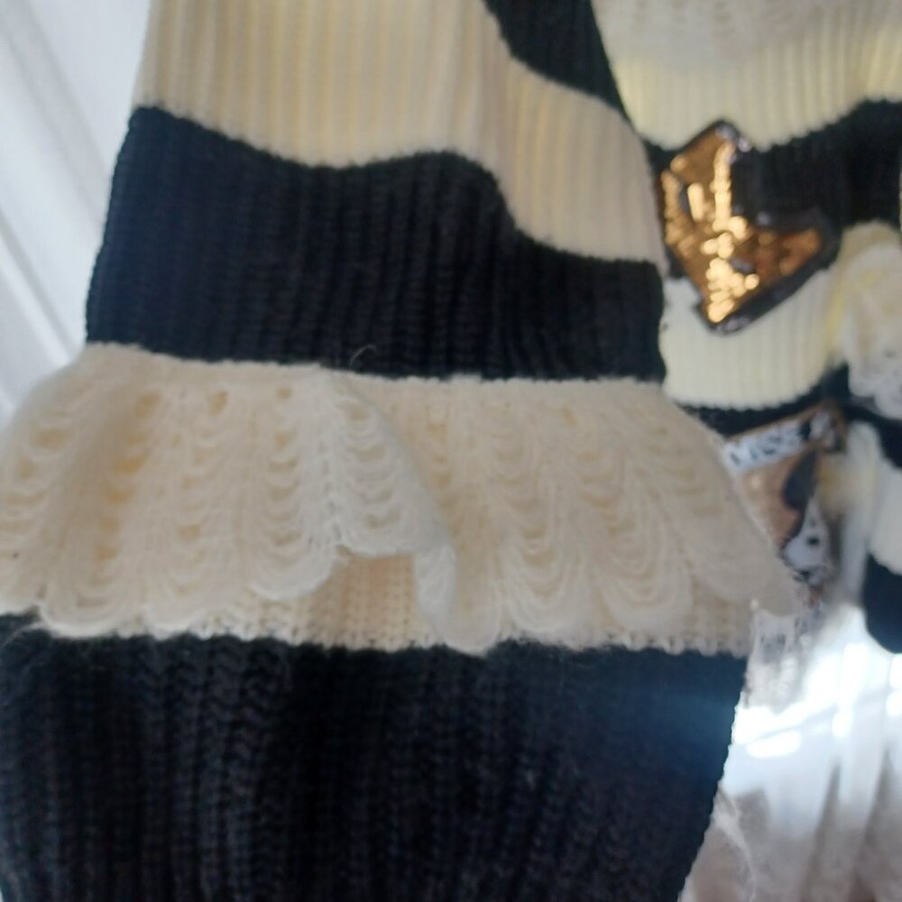 Sweater - Picture 3 of 4